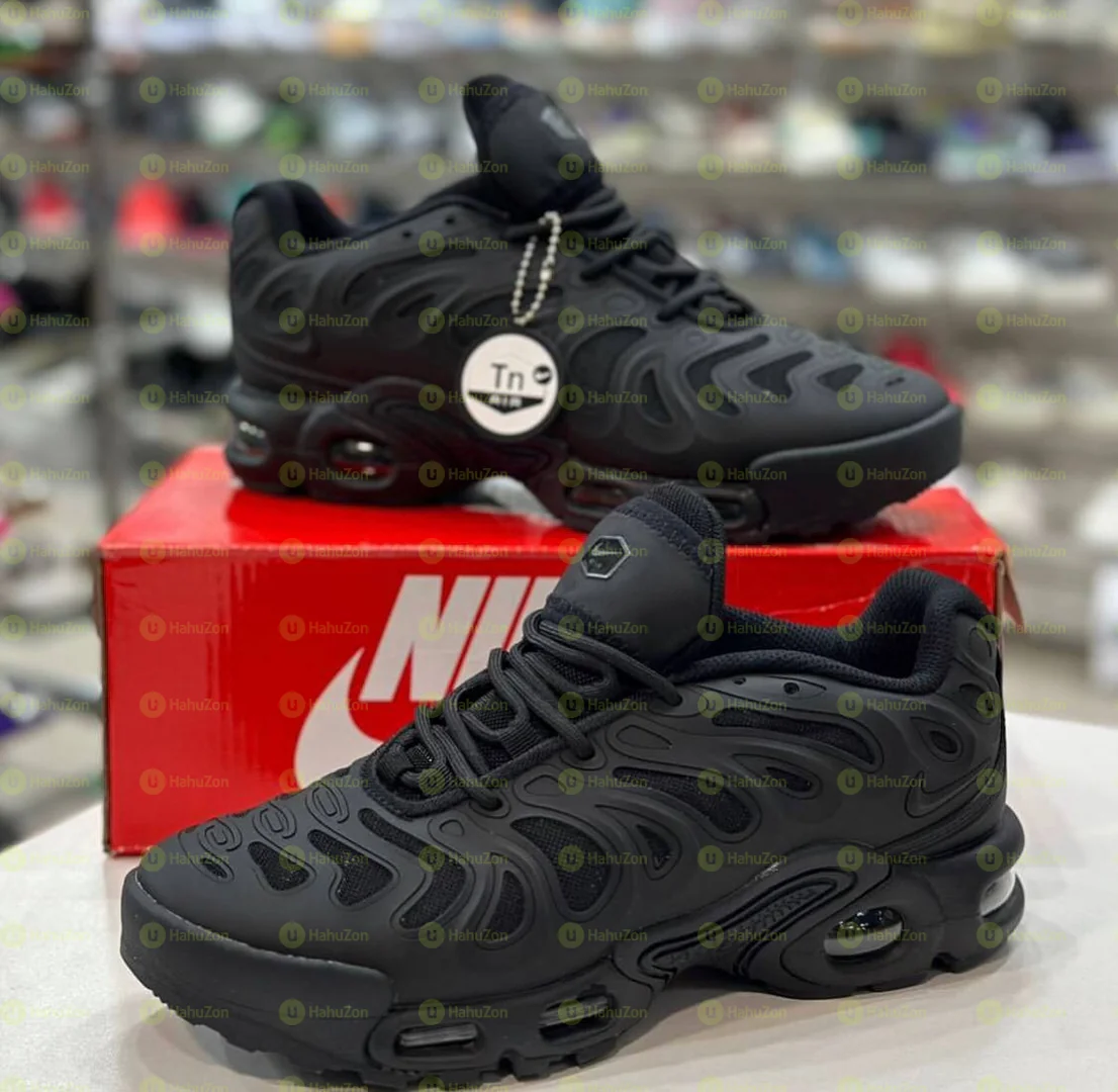 Nike Air Max Plus Drift TN Triple Black Shoes