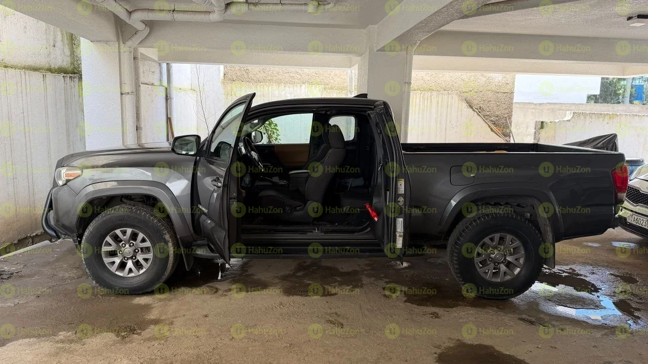 2016 Model-Toyota Tacoma