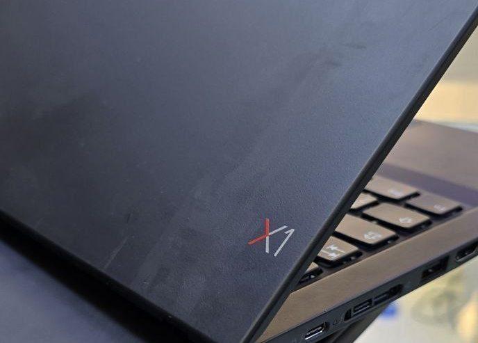 Lenovo  X1 carbon Core i7   8th Generation Laptop