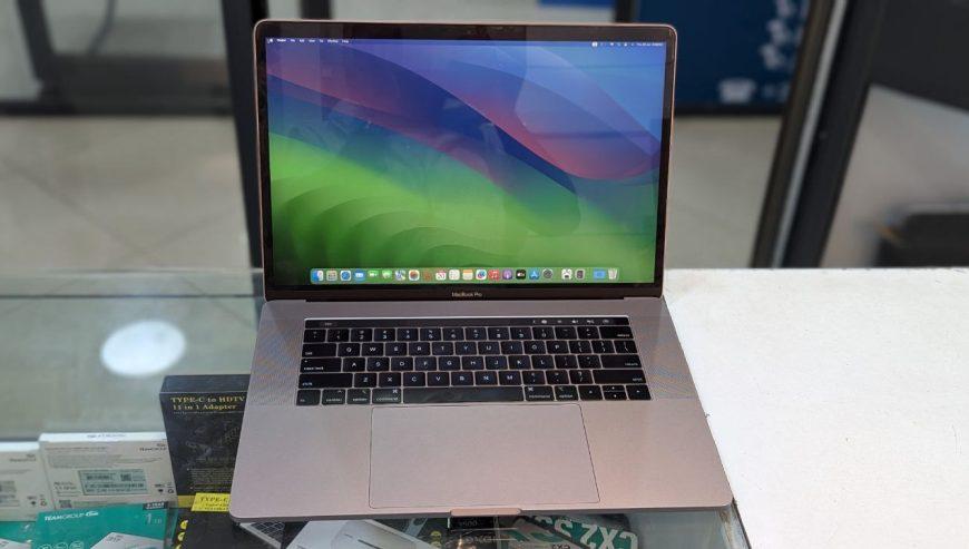 Apple MacBook Pro 15