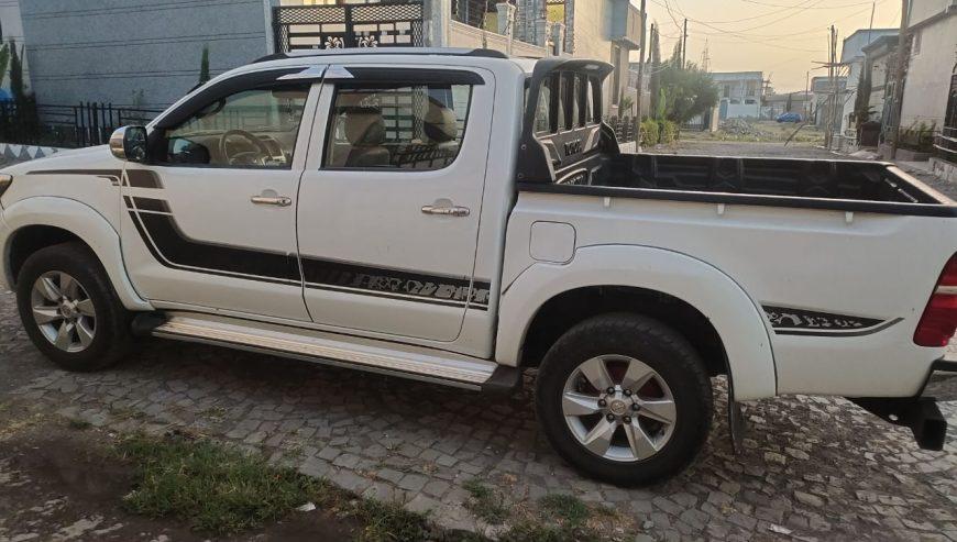 2011 Model-Toyot Hilux D4D Pick Up