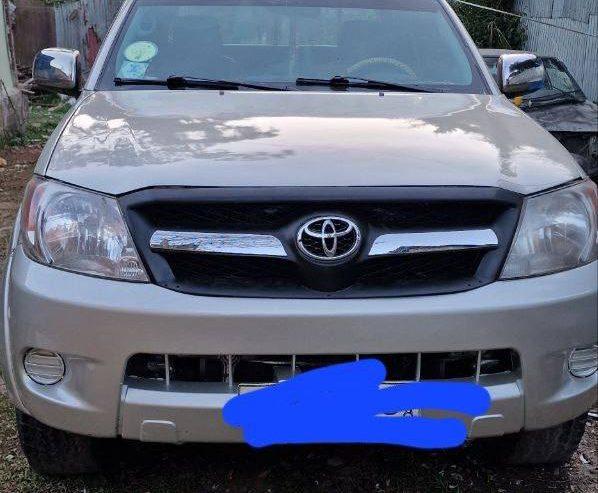 2006 Model-Toyota Hilux Cab