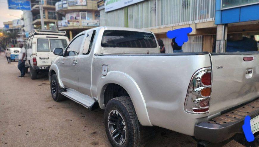 2006 Model-Toyota Hilux Cab