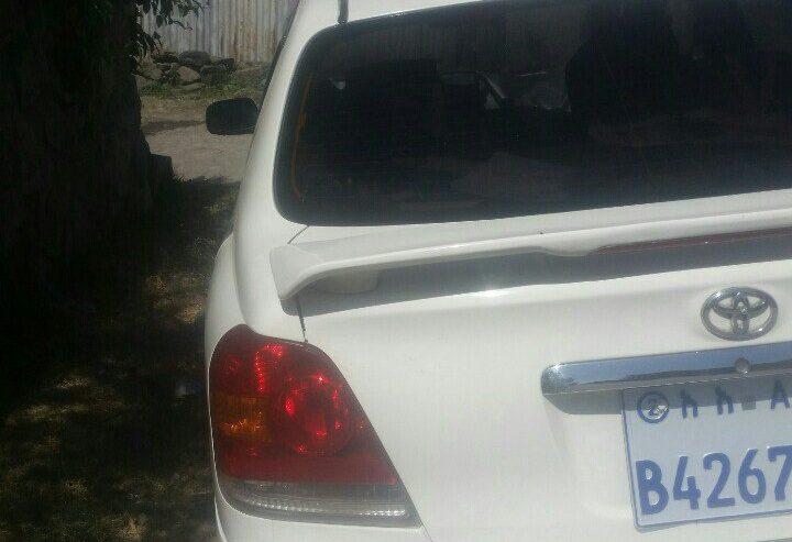 2005 Model-Toyota Platz