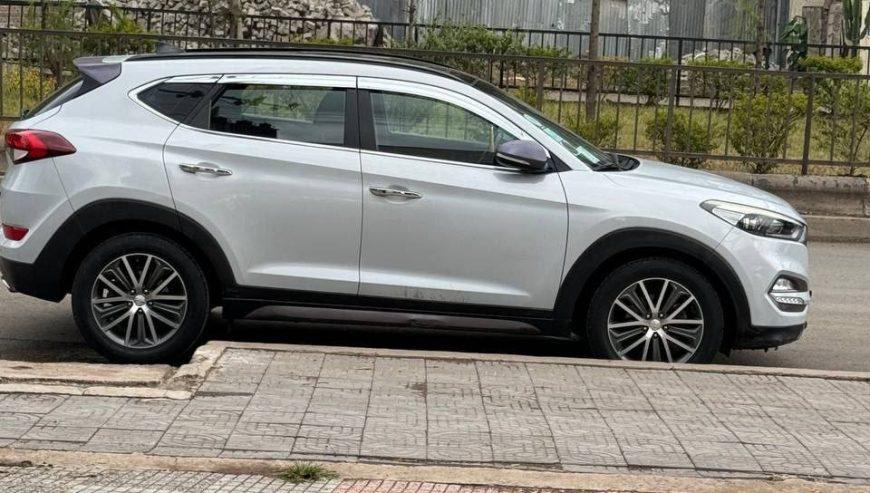 2017 Model-Hyundai Tucson