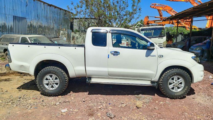 2010 Model- TOYOTA HILUX  X-CAB