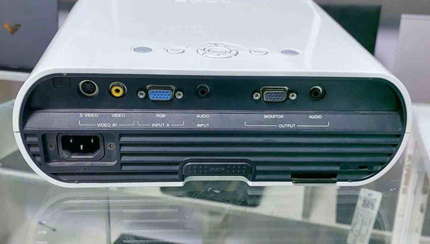 SONY VPL ES7 PROJECTOR