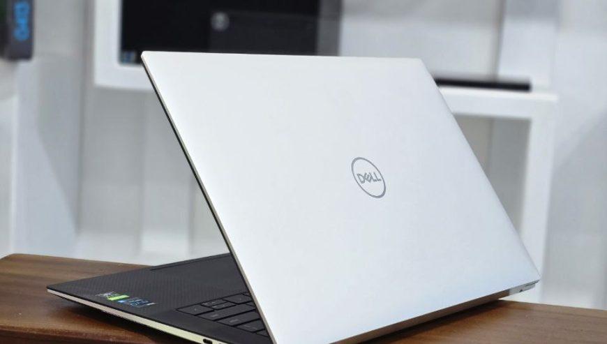 Dell XPS 9520 12th Gen Core i7 Touchscreen Laptop