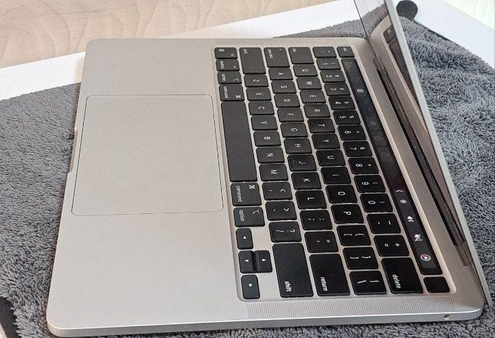 MacBook Pro M1 Laptop