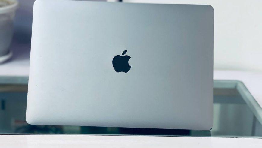 Macbook Pro 2020 Core i7 Laptop