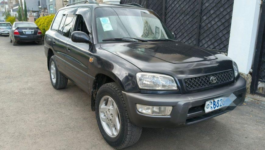 1998 Model-Toyota RAV 4