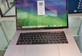 Apple MacBook Pro 15 Laptop