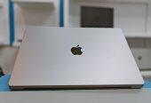 Apple MacBook Pro Laptop