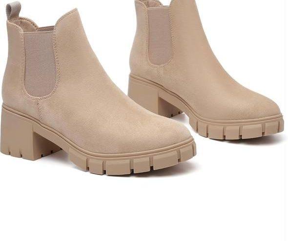 Women’s Chelsea Boots