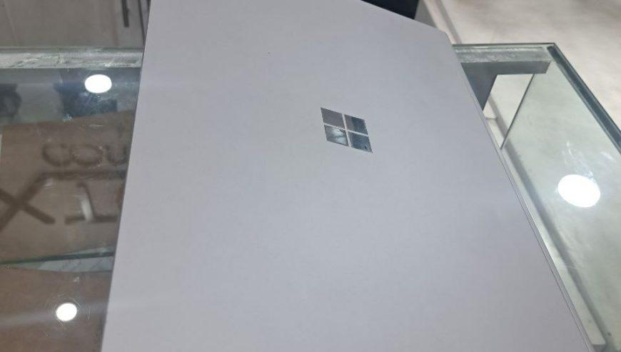 Microsoft Surface Book 2 Laptop