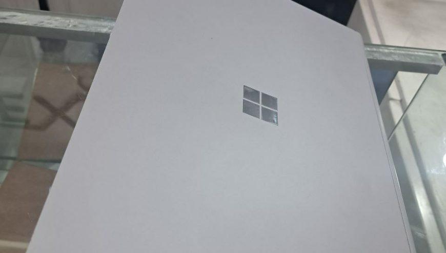 Microsoft Surface Book 2 Laptop