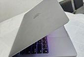 Apple MacBook Pro Laptop