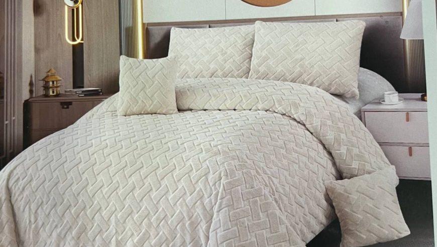 7 Pcs Comforter Set