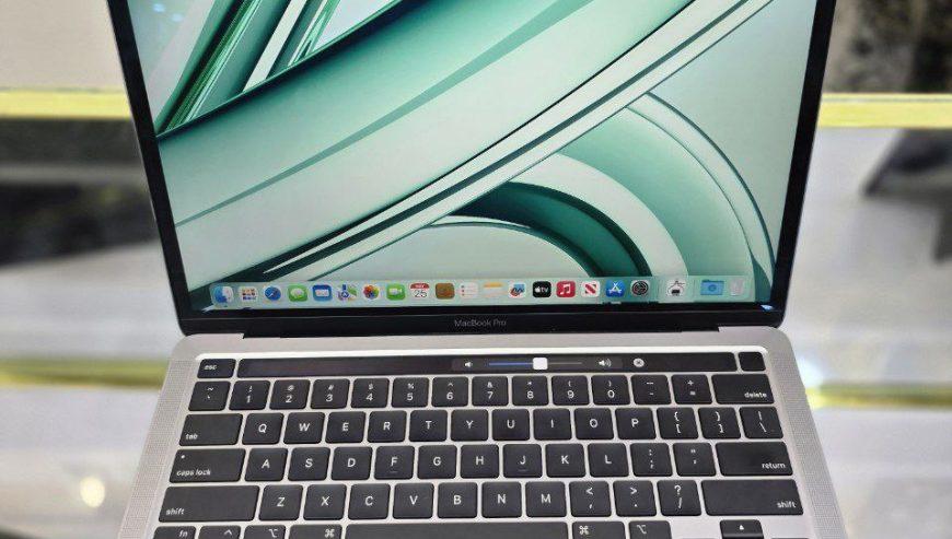 Apple MacBook Pro M2 Laptop