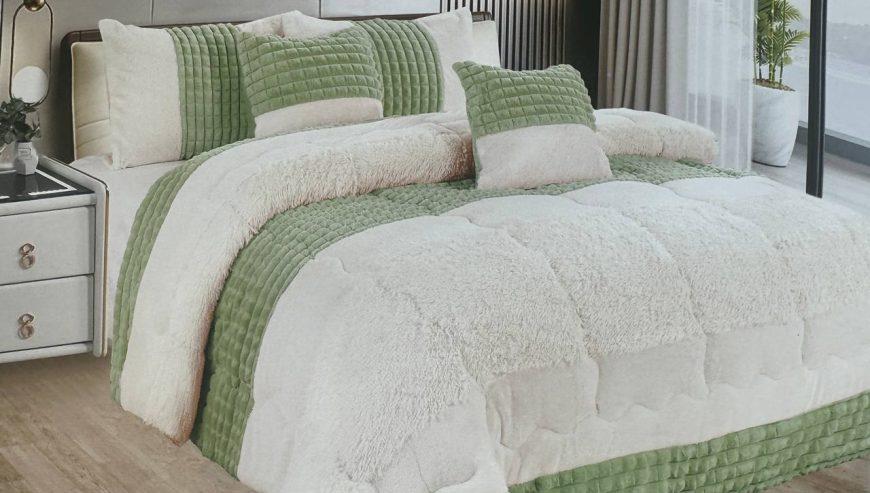 Seven Pcs Comforter Set