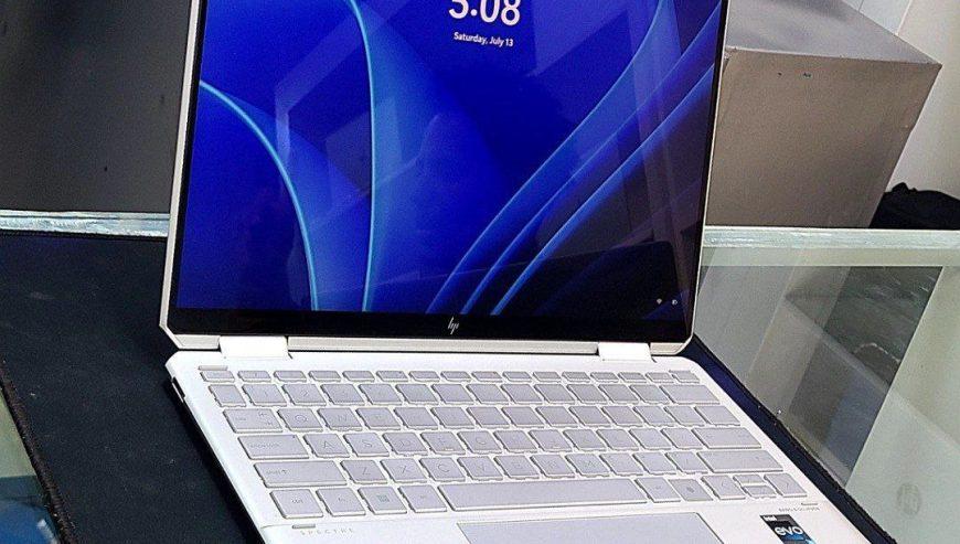 HP Spectre x360 12th Generation Core i5 Laptop