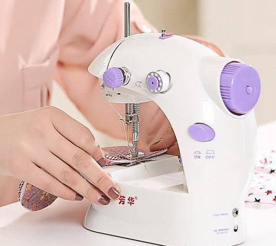 SM-202A Mini Sewing Machine