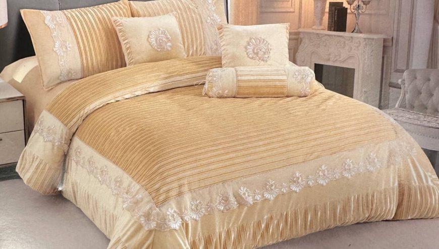 Seven Pcs Comforter Set