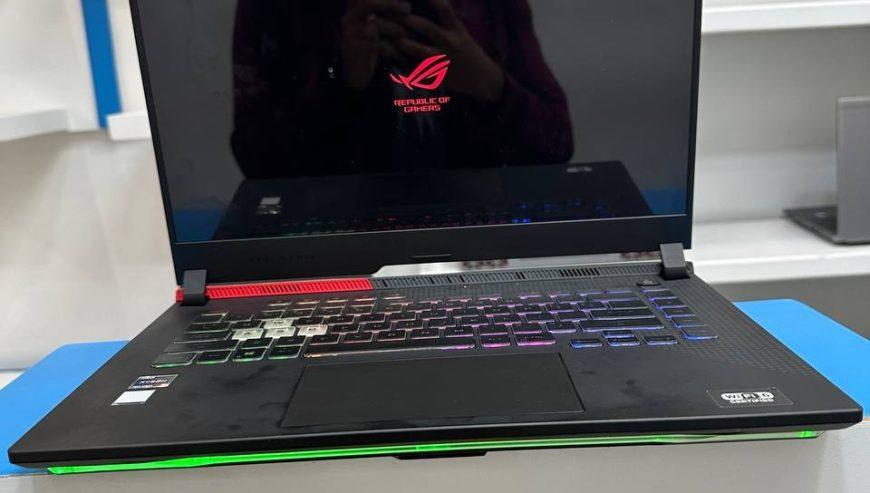 Asus Rog Strix Amd Ryzen 9 5900HX Laptop