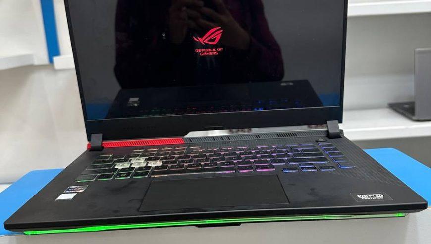 Asus Rog Strix 8 Cores 16 Threads Laptop