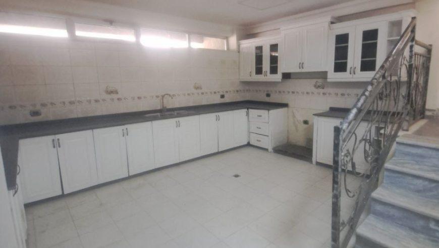 300 Sqm House For Sale (Around Ayat )