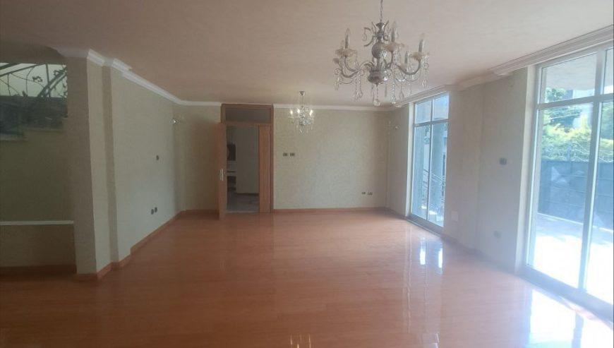 300 Sqm House For Sale (Around Ayat )