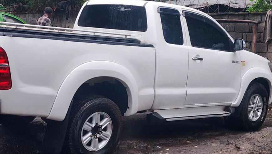 2014 Model-Toyota Hilux Extra Cab