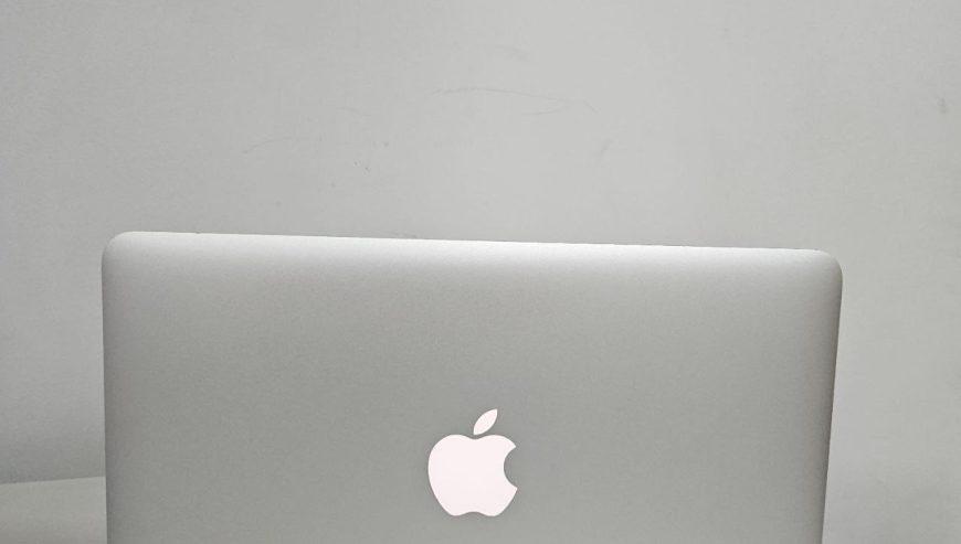 Apple MacBook Air 2015 Core i5