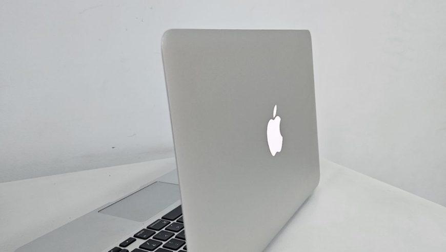 Apple MacBook Air 2015 Core i5