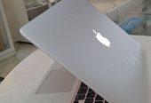 Apple MacBook Air Core i5 Laptop