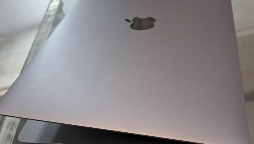 Apple Macbook Air Core i5 Laptop