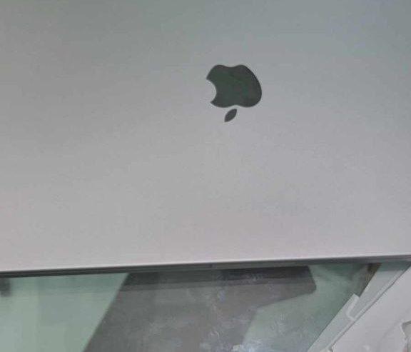 Macbook M1 pro chip 2021 Laptop