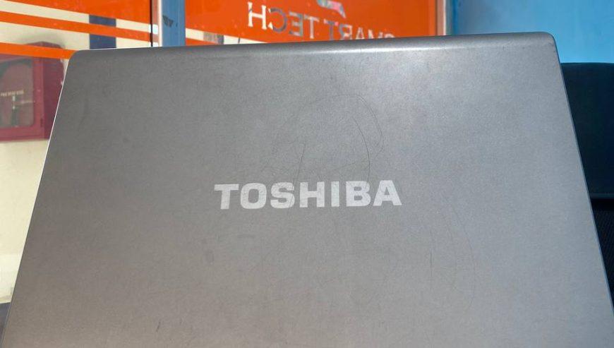 Toshiba 2GB Ram 180GB Storage Laptop