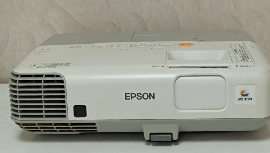 Epson EB- 95 Projector