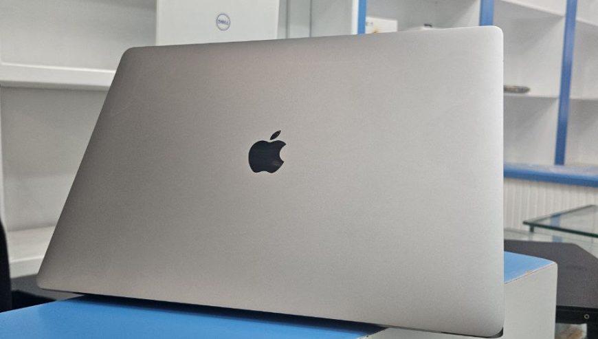 MacBook Pro 15-Inch