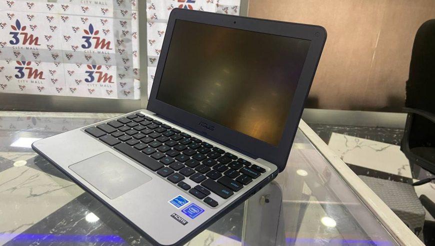 Asus Chrombook Intel inside 4gb Ram Laptop