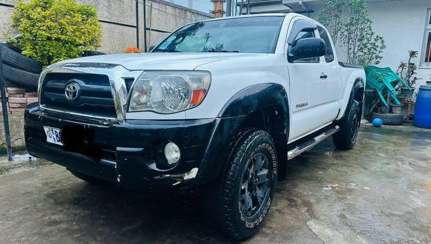 2008 Model-Toyota Tacoma