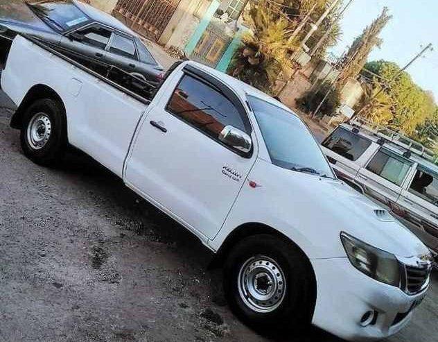 2011 Model-Toyota Hilux D4D