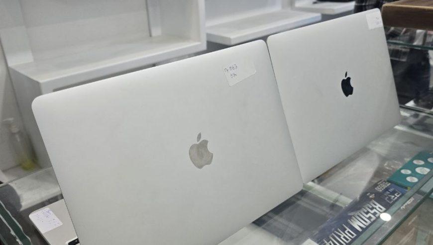 Apple MacBook pro M1  2020