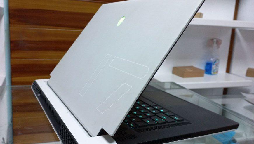 Alienware X17 R1 Core i7 Gaming Laptop