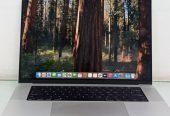 Apple MacBook Pro Laptop