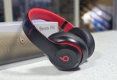 Beats Studio3 – The Beats Decade Collection Wireless Over-Ear Headphon