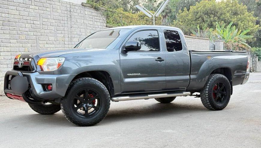 2013 Model-Toyota Tacoma