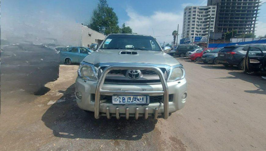 2010 Model-Toyota Hilux King Cab