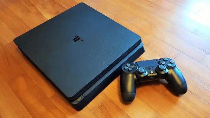 Playstation 4 Slim